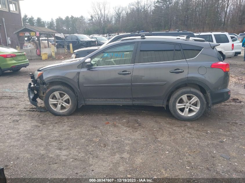 2014 TOYOTA RAV4 XLE - JTMRFREV5EJ010572