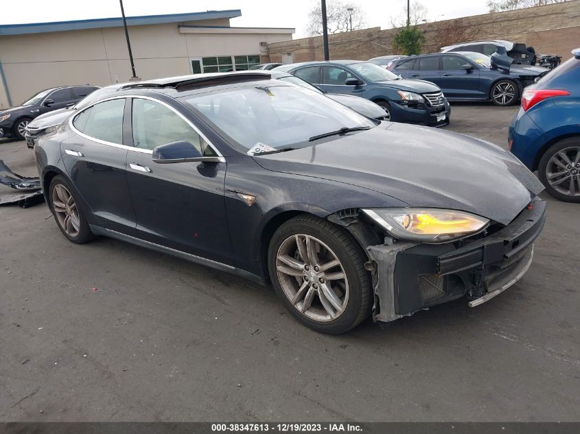 2013 TESLA MODEL S - 5YJSA1CG8DFP03647