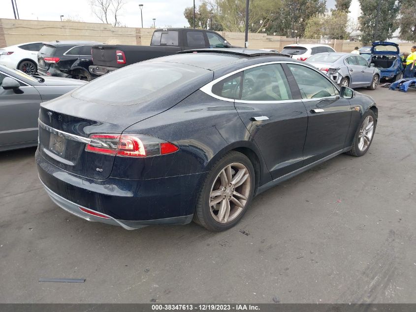 2013 TESLA MODEL S - 5YJSA1CG8DFP03647