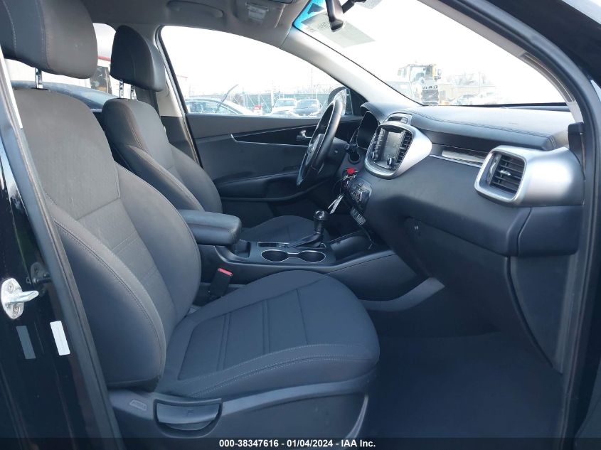 2017 KIA SORENTO 2.4L LX - 5XYPGDA34HG331518