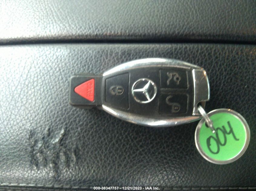 2015 MERCEDES-BENZ C 300 LUXURY/SPORT - 55SWF4JB3FU045782