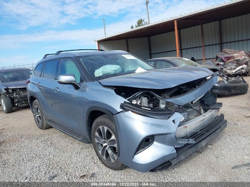 2021 TOYOTA HIGHLANDER HYBRID XLE - 5TDHARAH7MS012142