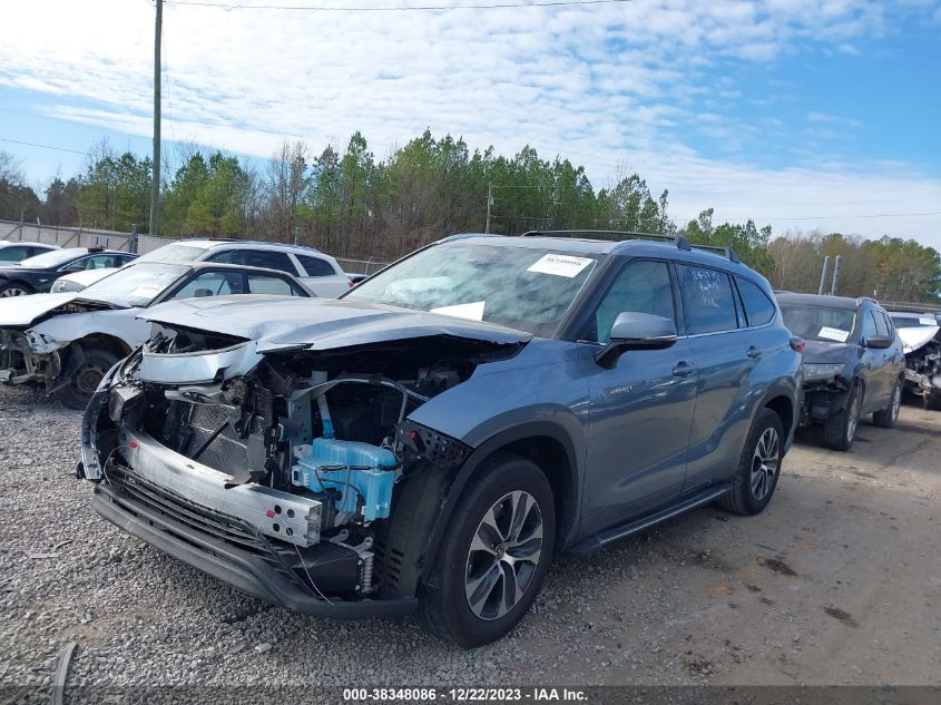 2021 TOYOTA HIGHLANDER HYBRID XLE - 5TDHARAH7MS012142