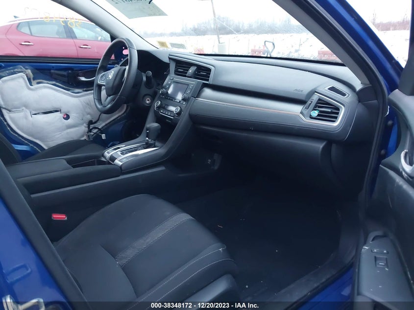 VIN 2HGFC2F55JH565763 2018 HONDA CIVIC LX