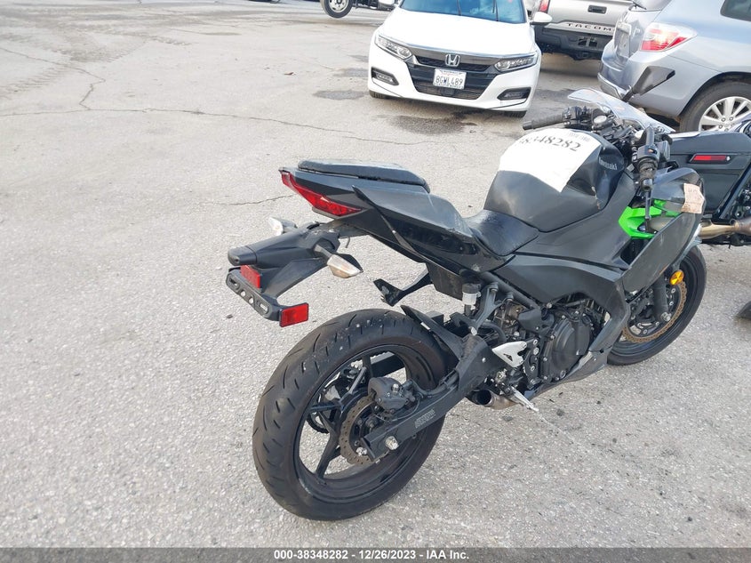 VIN JKAEXKH13PDAP2689 2023 KAWASAKI EX400