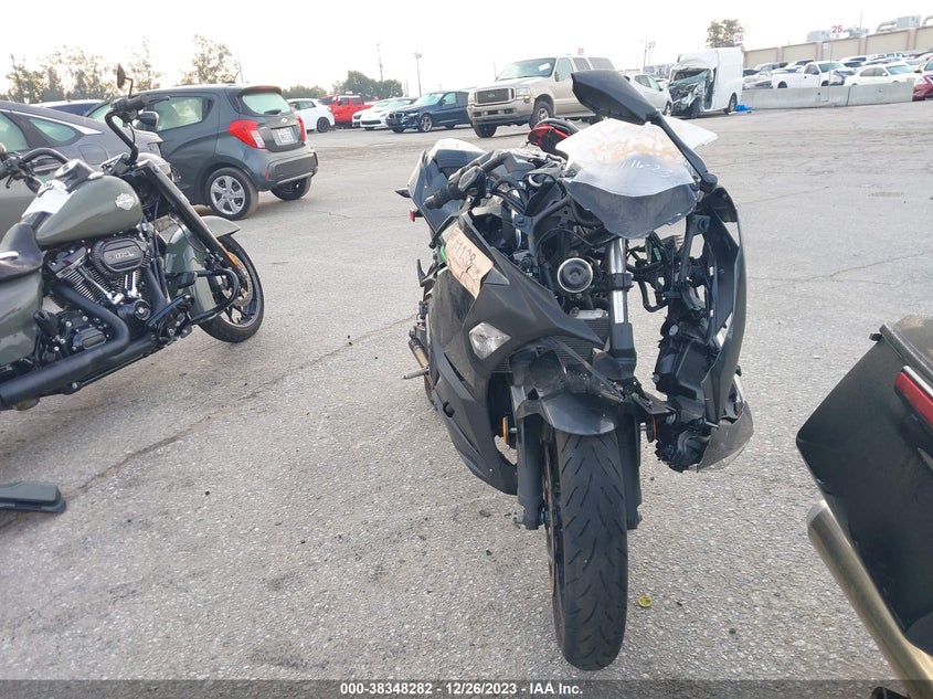 VIN JKAEXKH13PDAP2689 2023 KAWASAKI EX400