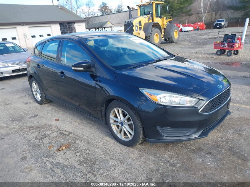 2015 FORD FOCUS SE - 1FADP3K21FL319630