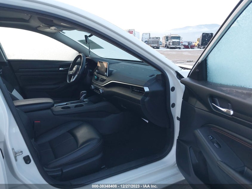 VIN 1N4AL4CV2MN307906 2021 NISSAN ALTIMA SR