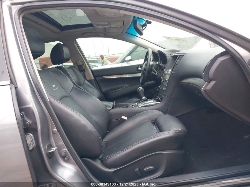 2013 INFINITI G37 JOURNEY JN1CV6AP0DM301821