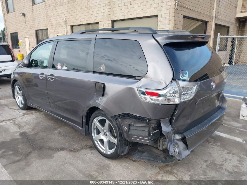 5TDXK3DC4FS689920 2015 TOYOTA SIENNA, photo no. 3