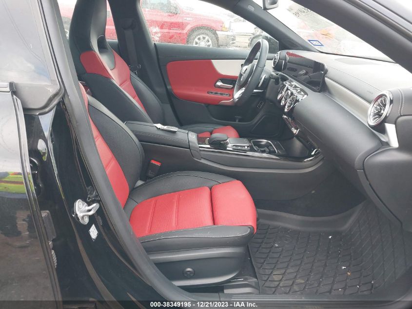 2023 MERCEDES-BENZ CLA 250 COUPE W1K5J4GB1PN338947