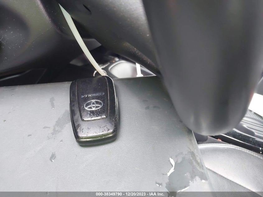 VIN JTDT4MCE0MJ068623 2021 TOYOTA COROLLA XSE