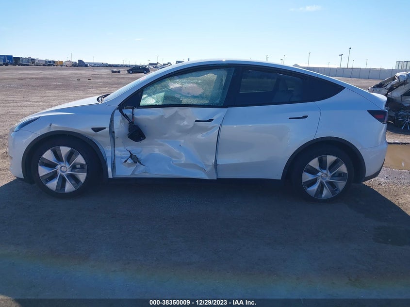 VIN 7SAYGDEE2PA093089 2023 TESLA MODEL Y AWD/LONG RANGE DUAL MOTOR ALL-WHEEL DRIVE