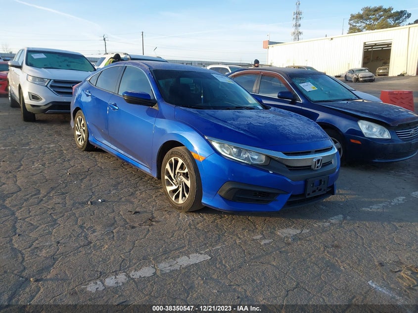 VIN 19XFC2F51JE203245 2018 HONDA CIVIC LX