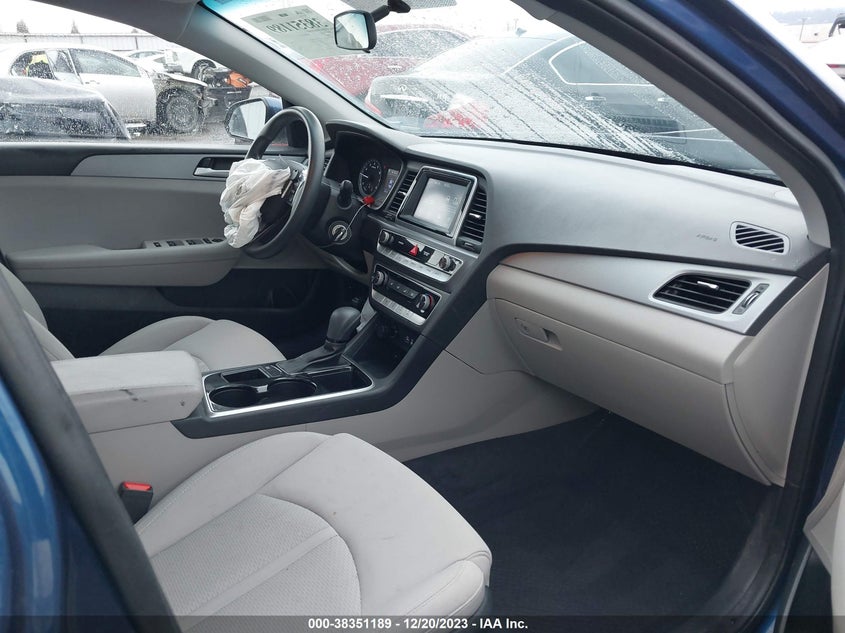 VIN 5NPE24AA2JH700671 2018 HYUNDAI SONATA ECO