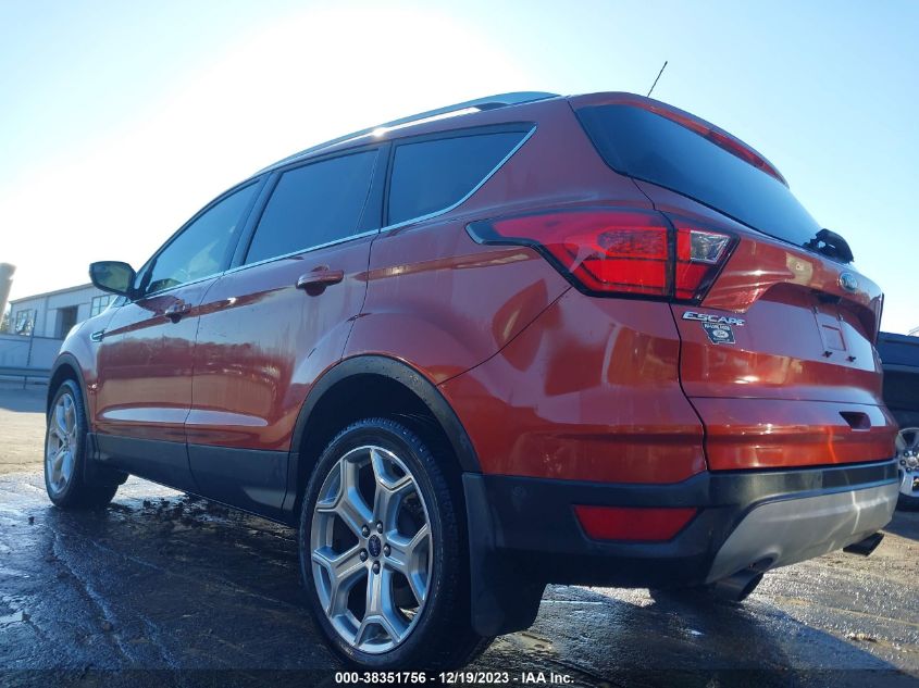 2019 FORD ESCAPE TITANIUM - 1FMCU9J97KUB80135