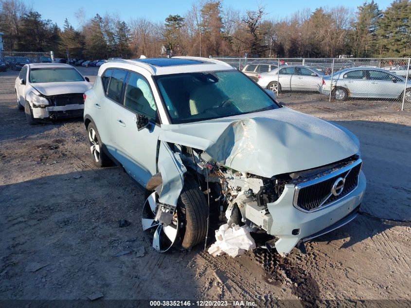 VIN YV4162UK3K2126979 2019 VOLVO XC40 T5 MOMENTUM