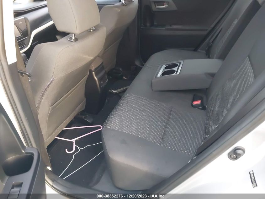 2018 TOYOTA COROLLA IM - JTNKARJE3JJ571011