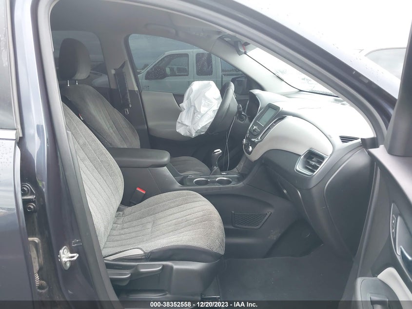 VIN 3GNAXJEV4JS590277 2018 CHEVROLET EQUINOX LT