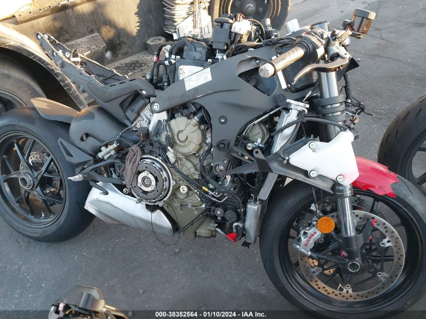 2024 DUCATI PANIGALE V4S ZDMDAGWW8RB007156