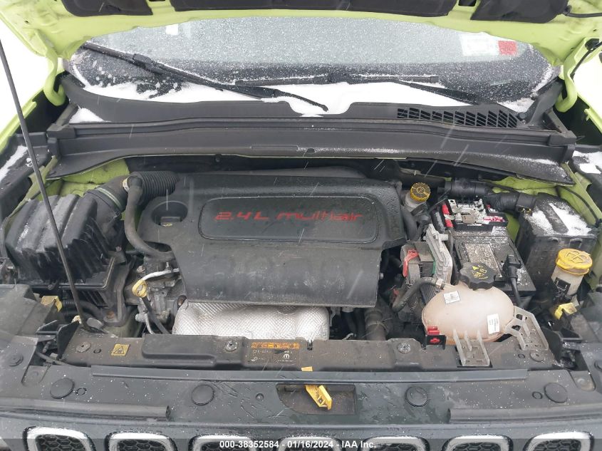 2018 JEEP RENEGADE LATITUDE 4X4 - ZACCJBBB8JPJ08105