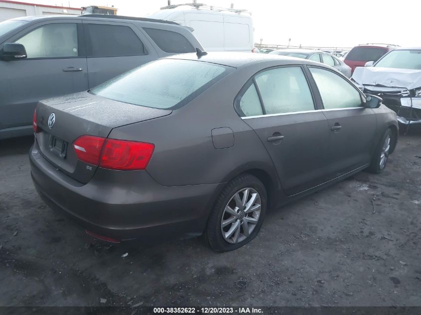 2014 VOLKSWAGEN JETTA SE - 3VWD17AJ5EM277291