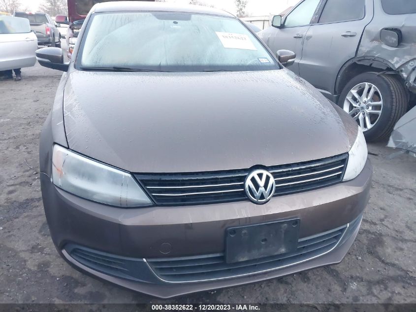 2014 VOLKSWAGEN JETTA SE - 3VWD17AJ5EM277291
