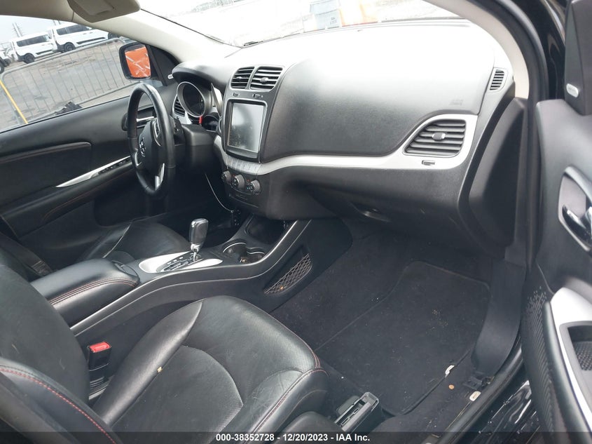 VIN 3C4PDDEG7KT708882 2019 DODGE JOURNEY GT