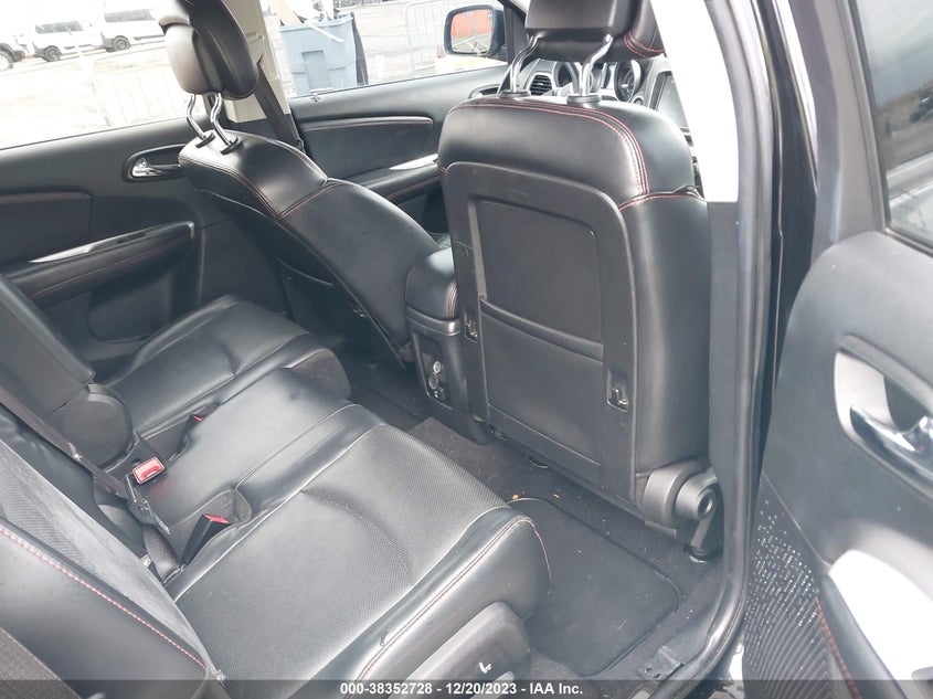 VIN 3C4PDDEG7KT708882 2019 DODGE JOURNEY GT