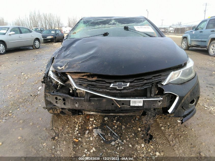 2018 CHEVROLET CRUZE LT - 1G1BE5SM9J7179275