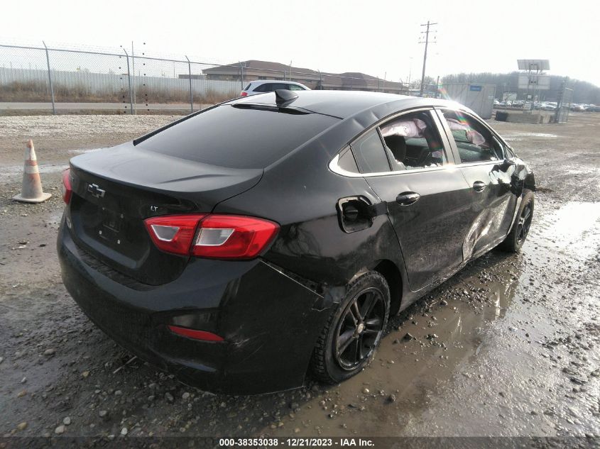 2018 CHEVROLET CRUZE LT - 1G1BE5SM9J7179275