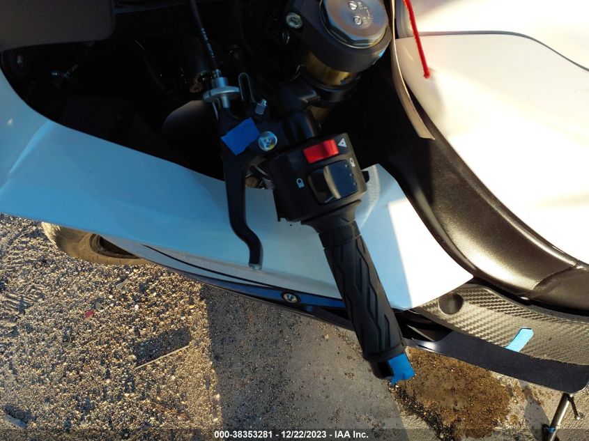 2023 SUZUKI GSX-R750 - JS1GR7MA4P7101456