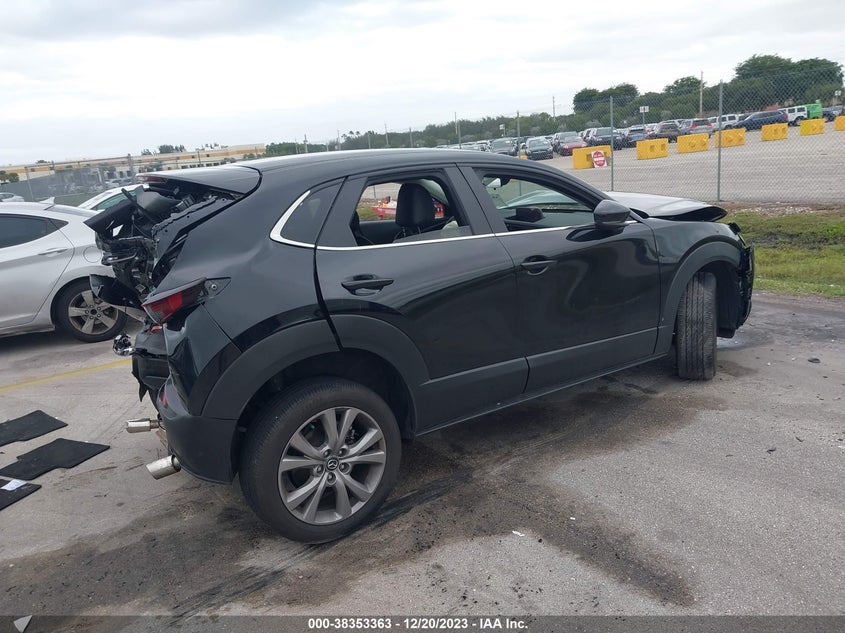 2022 MAZDA CX-30 2.5L I4   N(VIN: 3MVDMBBLXNM452372