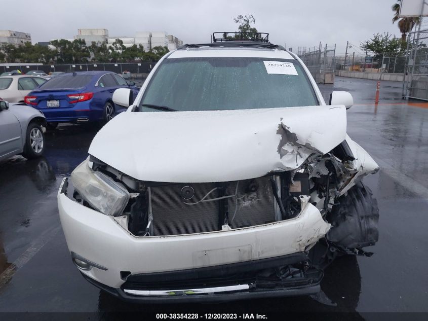 2013 TOYOTA HIGHLANDER PLUS/SE - 5TDZK3EH4DS117939