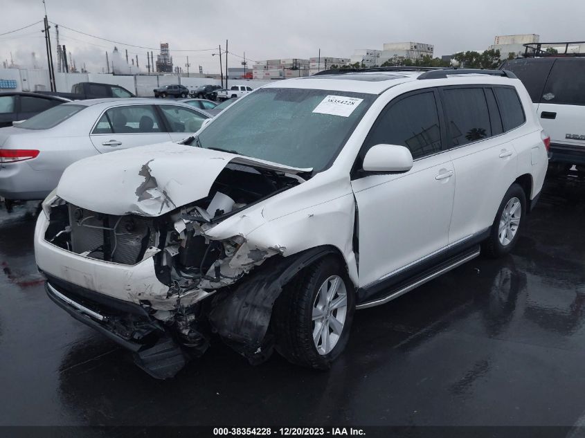 2013 TOYOTA HIGHLANDER PLUS/SE - 5TDZK3EH4DS117939