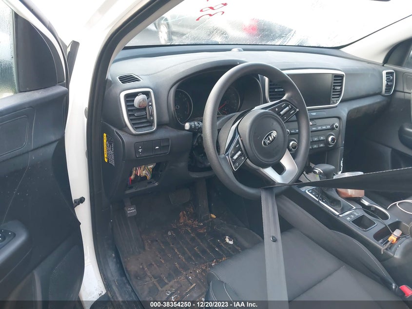 VIN KNDPMCAC4N7962037 2022 KIA SPORTAGE LX