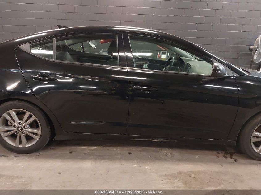 2018 HYUNDAI ELANTRA SEL - 5NPD84LF9JH383622
