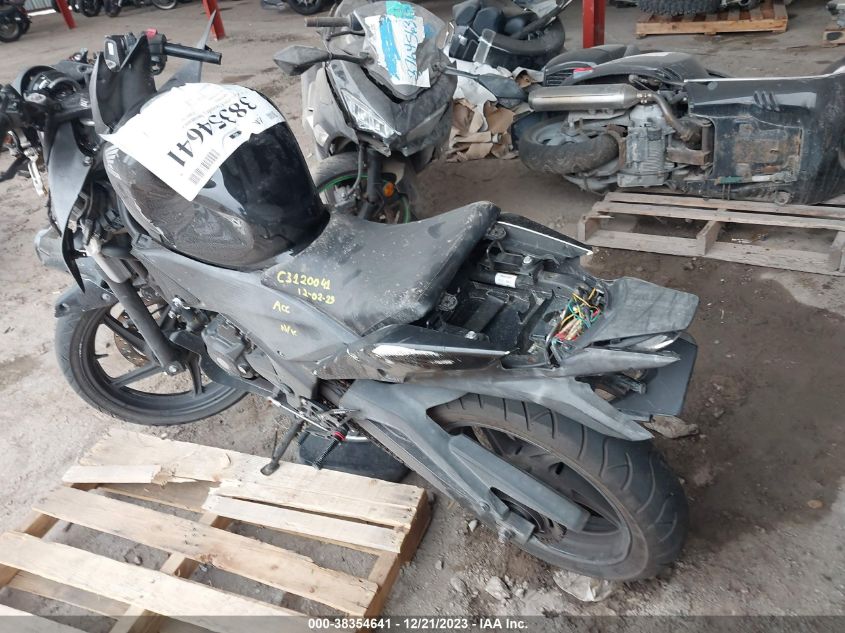 2013 HONDA CBR250 R MLHMC4107D5300445