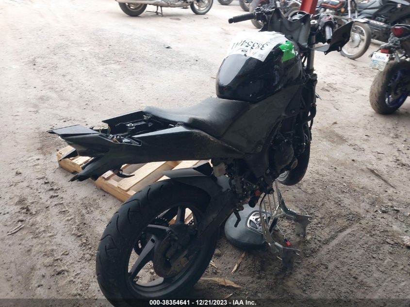 2013 HONDA CBR250 R MLHMC4107D5300445