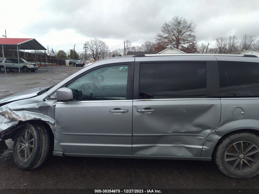 VIN 2C4RDGCG3HR786567 2017 DODGE GRAND CARAVAN SXT