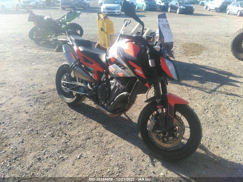 2022 KTM 890 DUKE R - VBKTU9408NM840932
