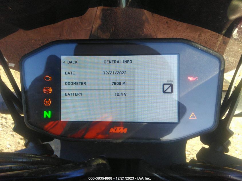 2022 KTM 890 DUKE R - VBKTU9408NM840932