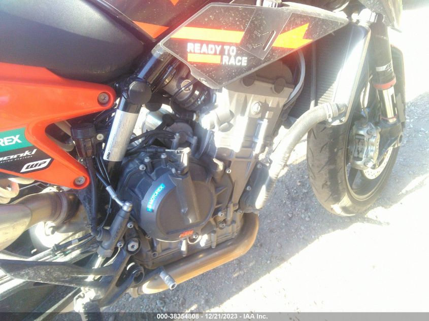 2022 KTM 890 DUKE R - VBKTU9408NM840932
