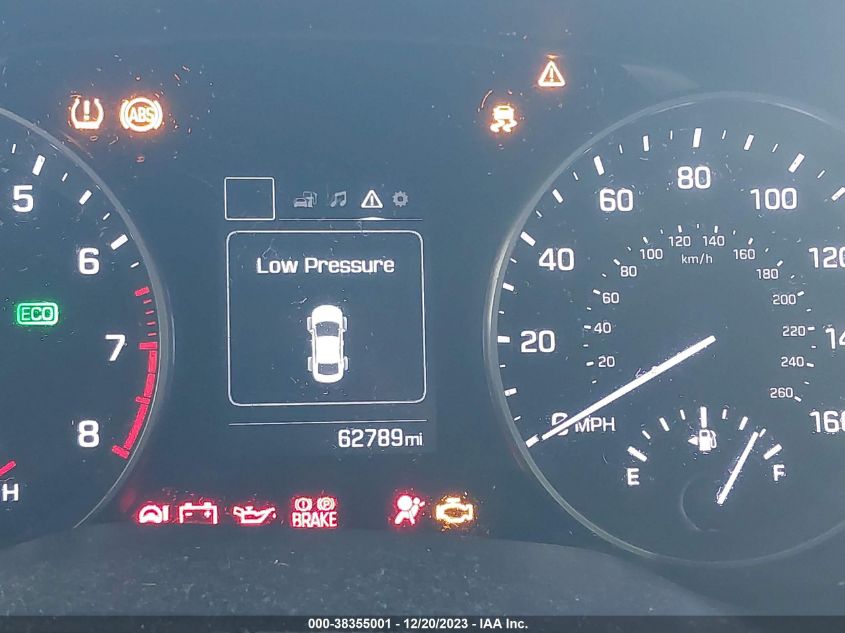 2017 HYUNDAI ELANTRA LIMITED - 5NPD84LF0HH055211