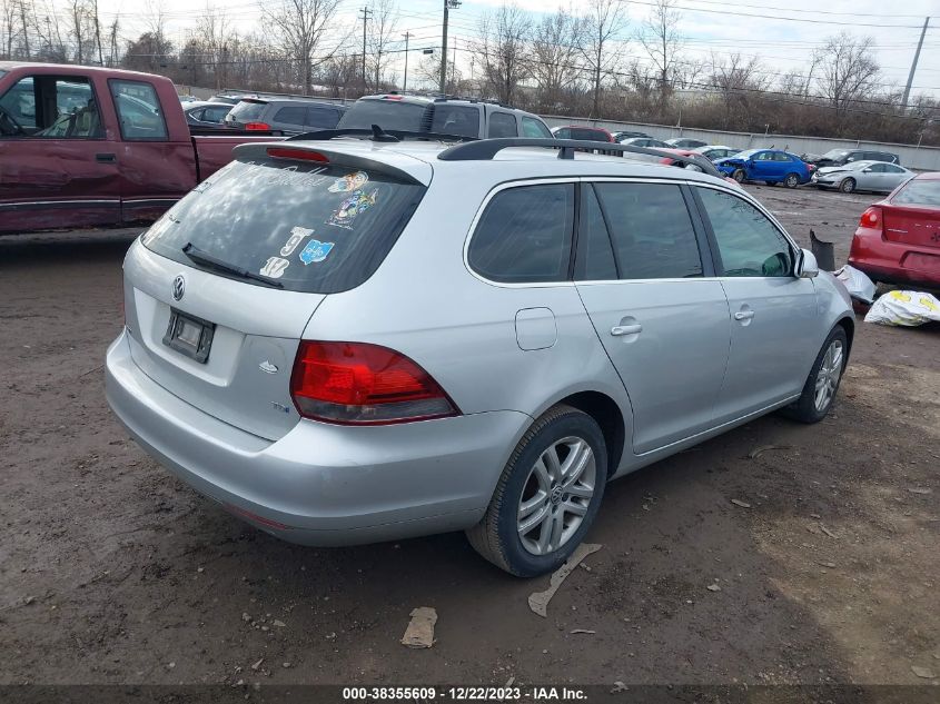 2014 VOLKSWAGEN JETTA SPORTWAGEN 2.0L TDI - 3VWPL7AJ6EM616812