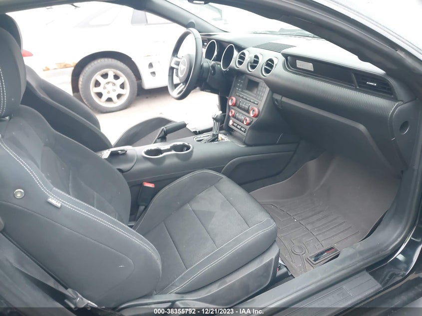 VIN 1FA6P8AMXH5343568 2017 FORD MUSTANG