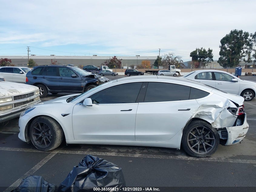 VIN 5YJ3E1EB6LF741693 2020 TESLA MODEL 3