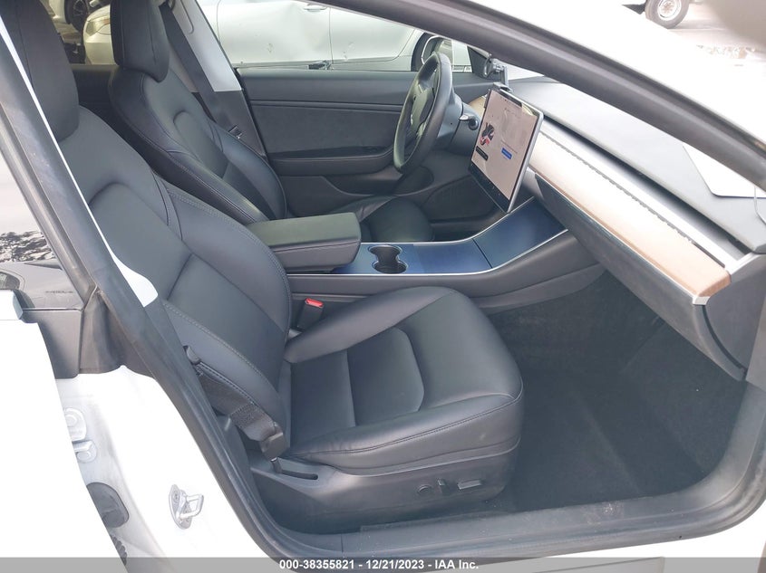 VIN 5YJ3E1EB6LF741693 2020 TESLA MODEL 3