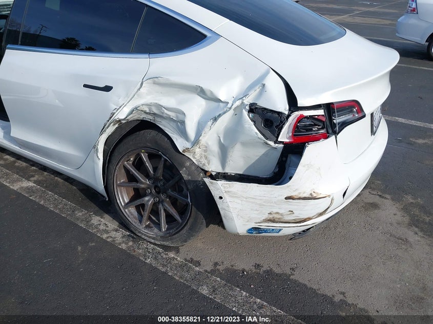 VIN 5YJ3E1EB6LF741693 2020 TESLA MODEL 3