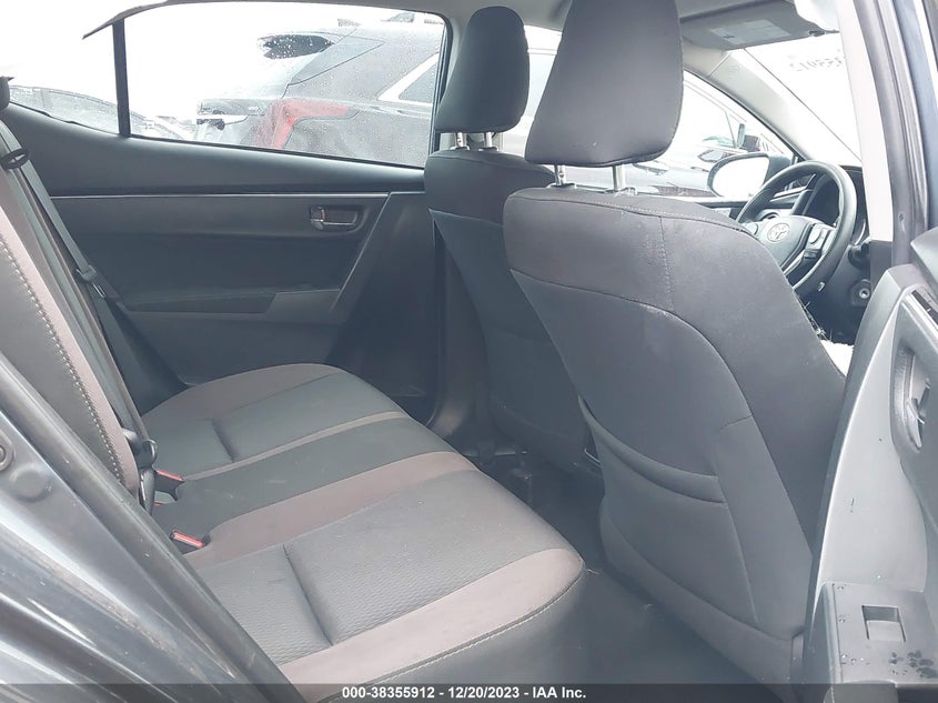 VIN 2T1BURHE3JC099714 2018 TOYOTA COROLLA LE